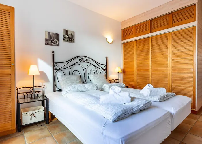 Buganvilla, El Higueron Апартаменти