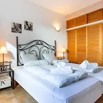 Buganvilla, El Higueron Lägenhet